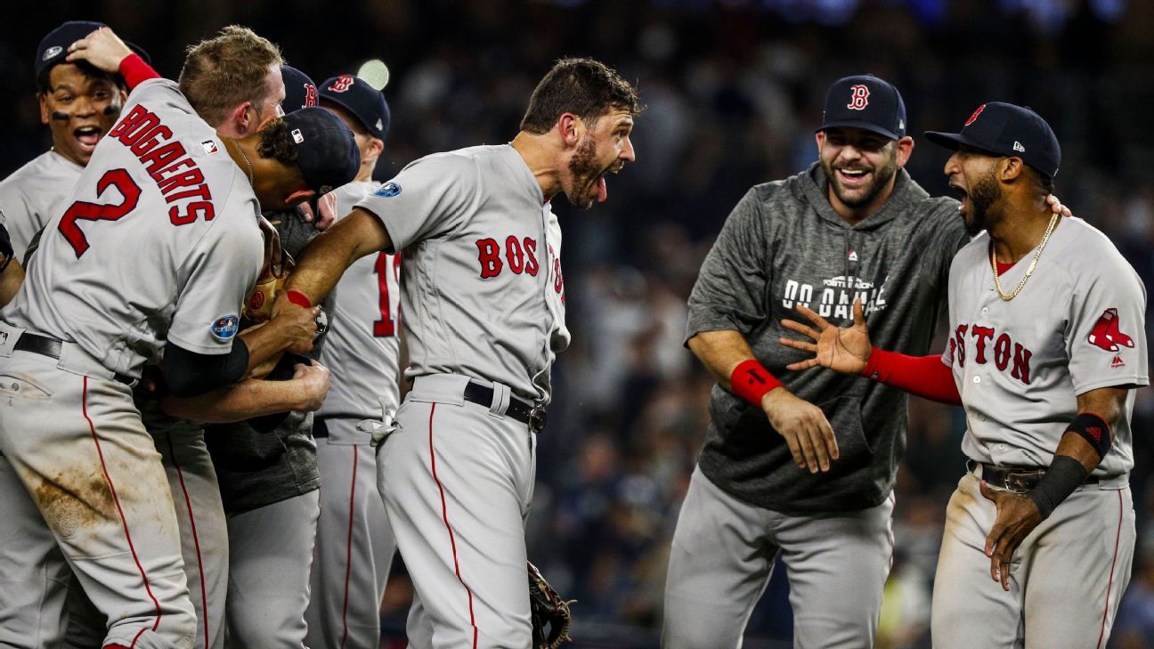 Hernandez hits walk-off sac fly to send Red Sox to ALCS