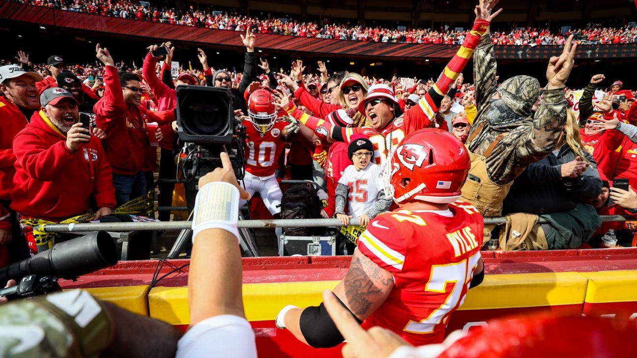 Kansas City Chiefs' Tyreek Hill walks off the field at the end of the game  after the Chiefs defeated the Chargers 38-28 at StubHub Center in Carson,  California on September 9, 2018.