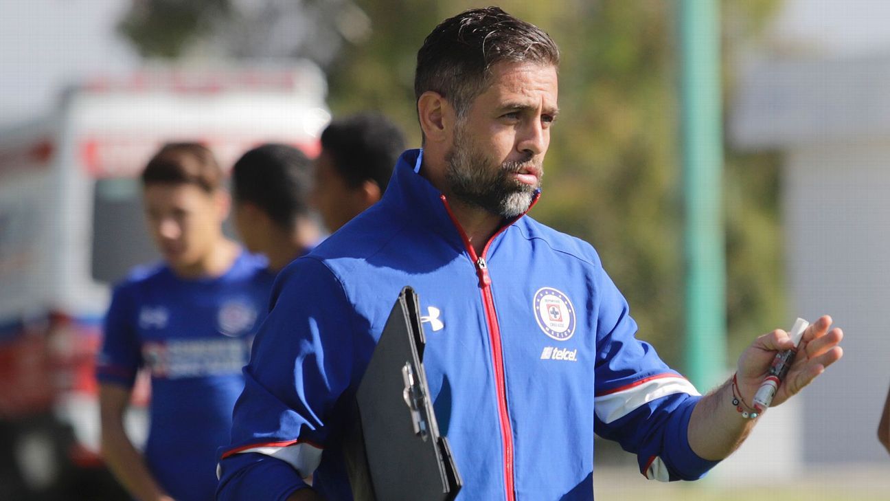 Gringo' Castro, sin favorito para la final entre Cruz Azul y América