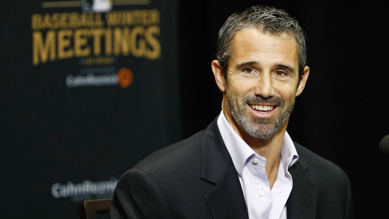 Brad Ausmus joins Oakland A's as bench coach for first-time manager Mark Kotsay