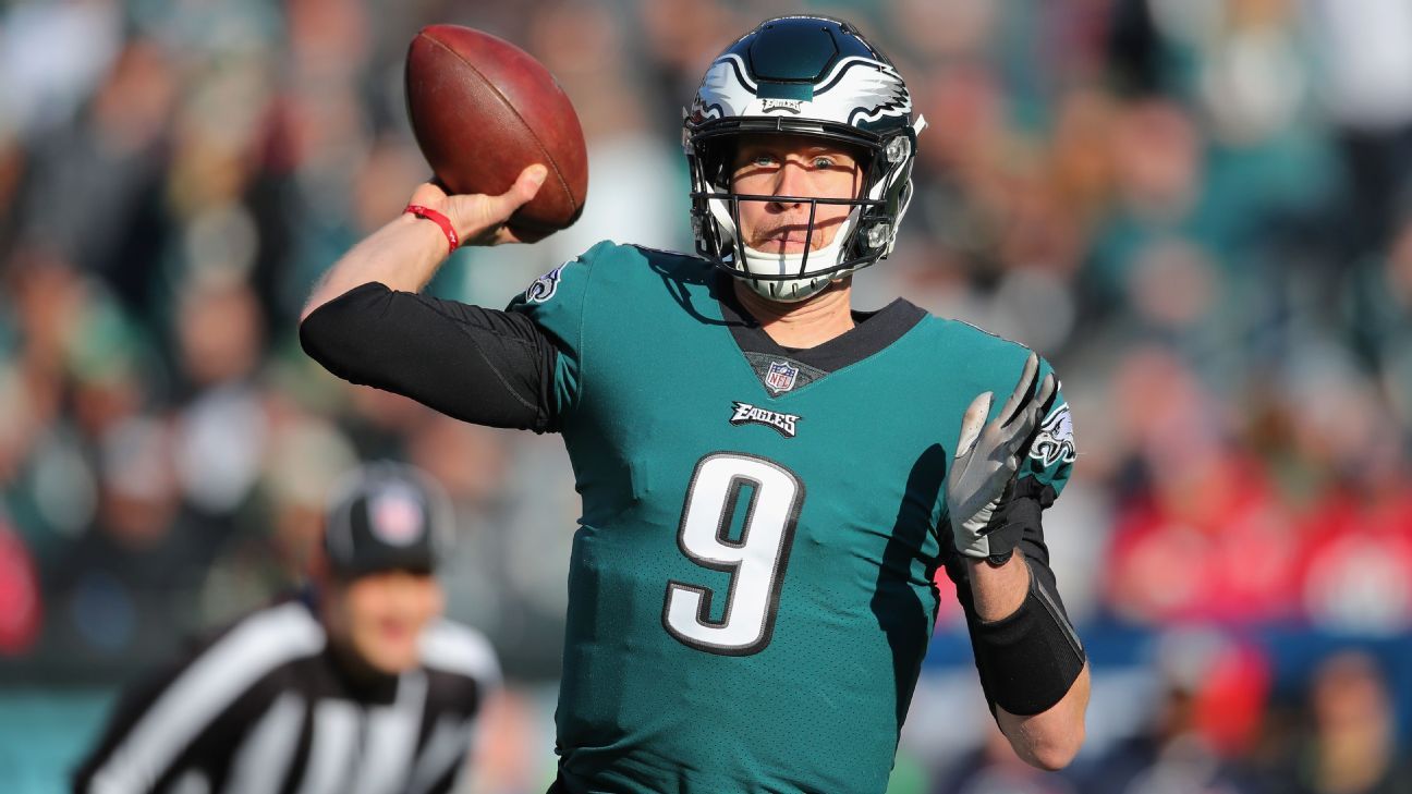 Report: Eagles give Nick Foles $1 million bonus despite missing goal