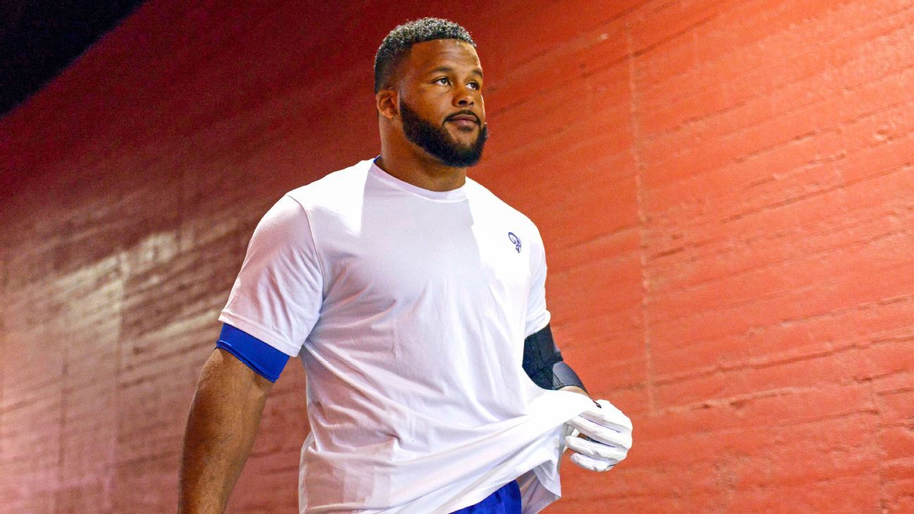 12up on X: Who wore it better, D.K. Metcalf or Aaron Donald?   / X