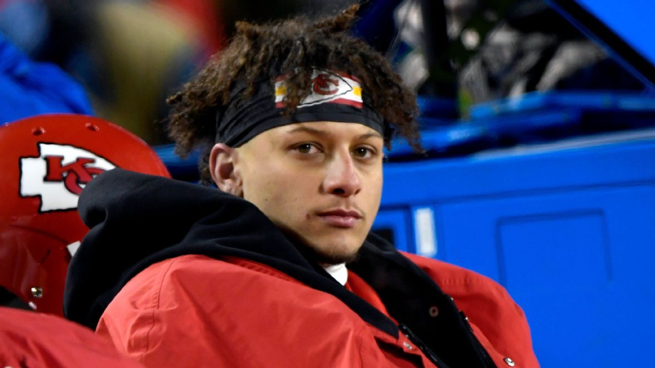 Chiefs' season ends with Patrick Mahomes stuck on the sideline - ESPN -  Kansas City Chiefs Blog- ESPN