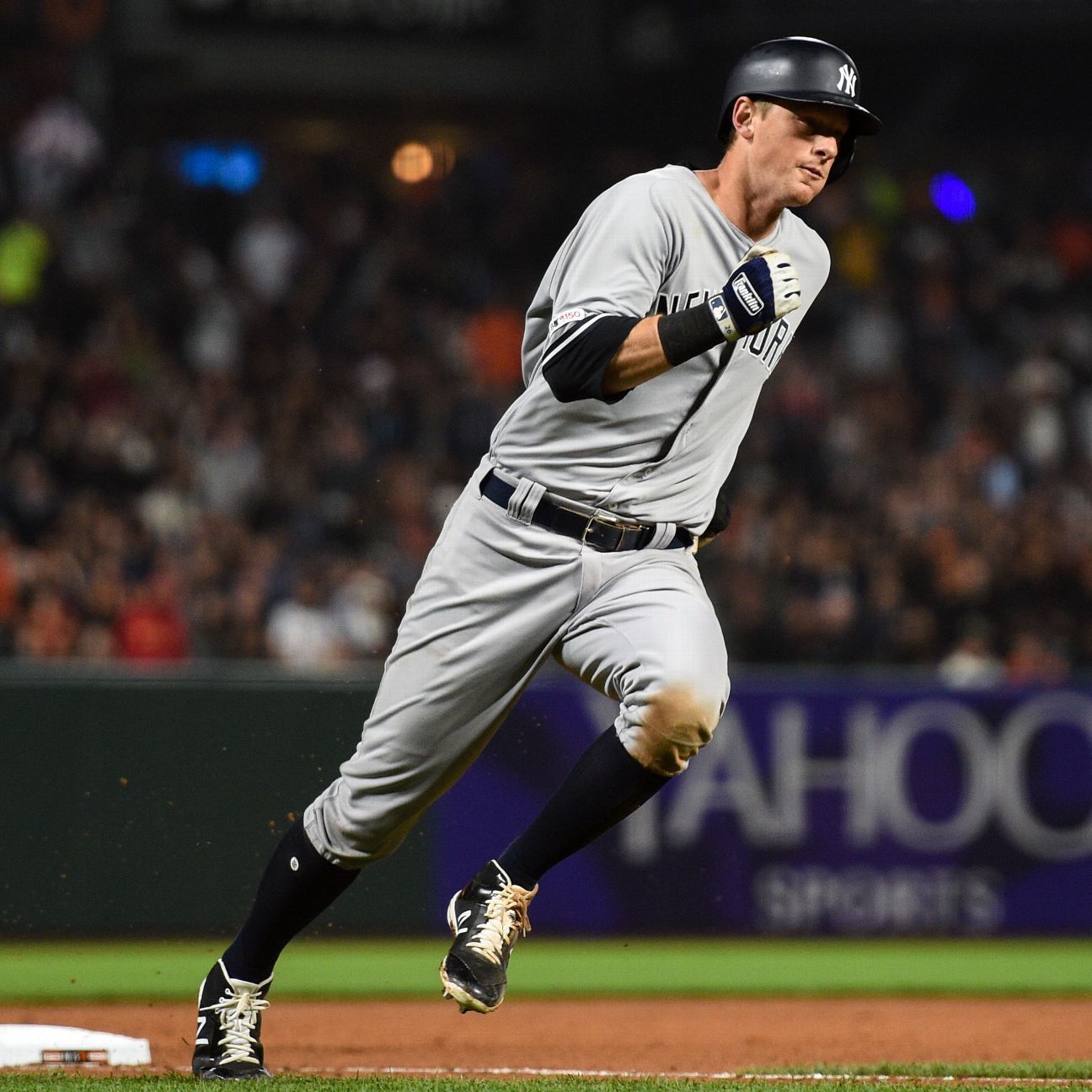 Yankees INF DJ LeMahieu diagnosed with right knee inflammation