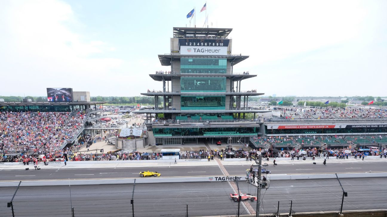 Late crashes prompt IndyCar to cut testing short Auto Recent