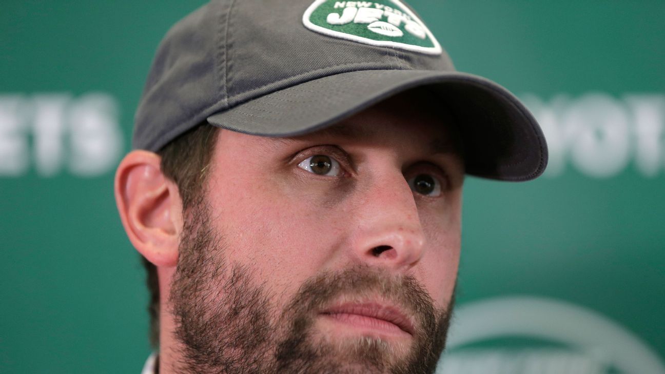The New York Jets train coach Adam Gase after two seasons, with 2-14 finals