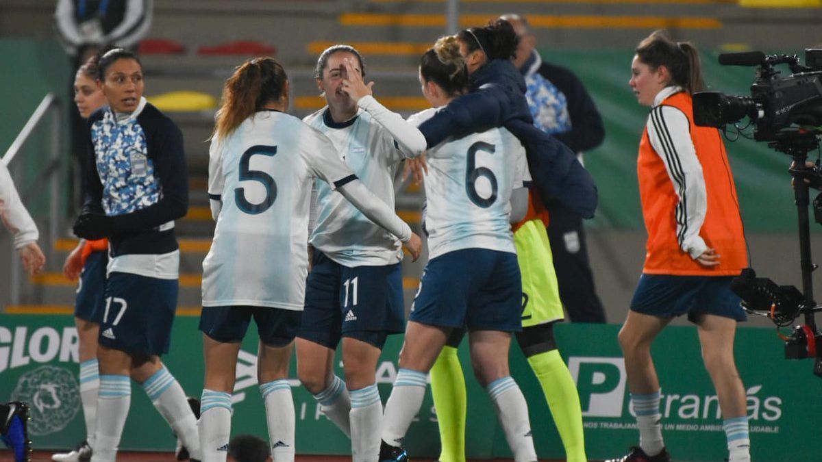Argentina, a su primera final de fútbol femenino en los Panamericanos