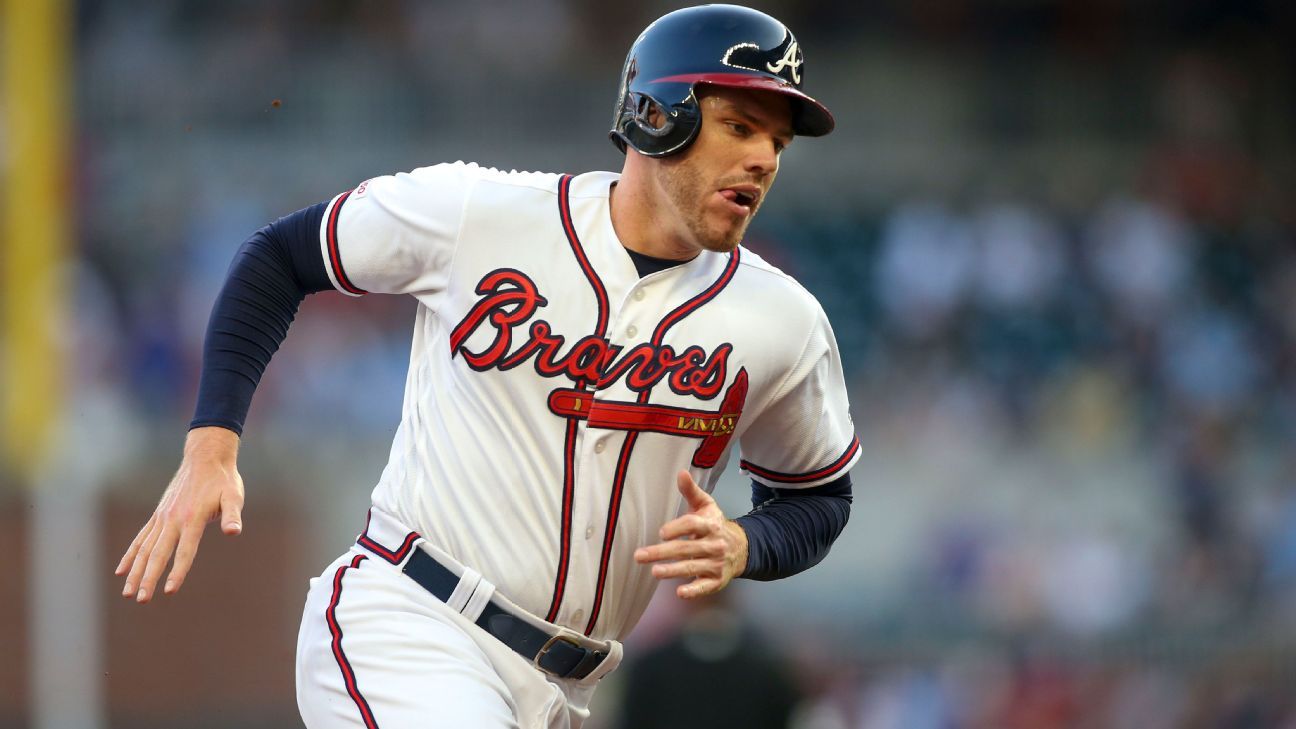 Braves star Freddie Freeman, 3 teammates test positive for COVID-19