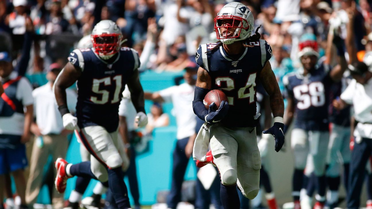 Faulk, Patriots hang on to beat visiting Rams