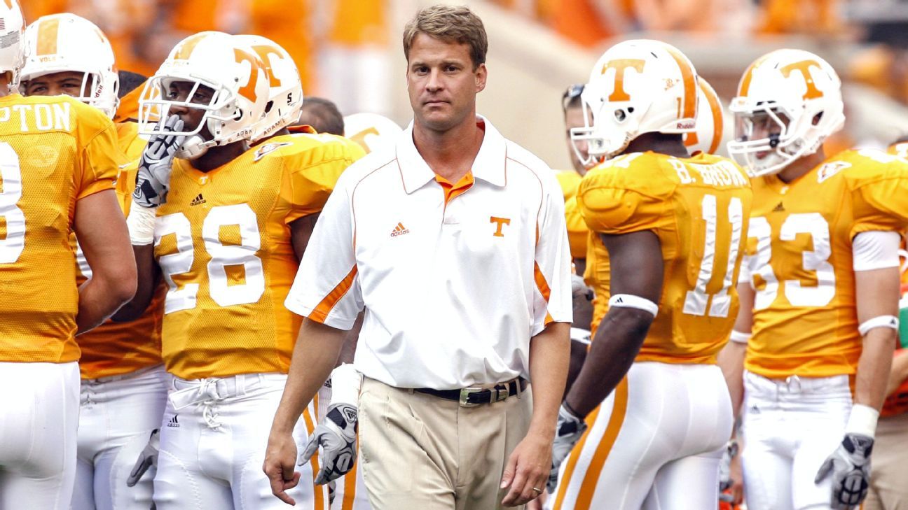 Tennessee football: Could Peyton Manning have had Randy Moss on Vols