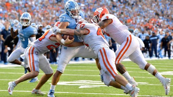 Clemson Tigers Find A Way To Win Ugly Game Vs Unranked North