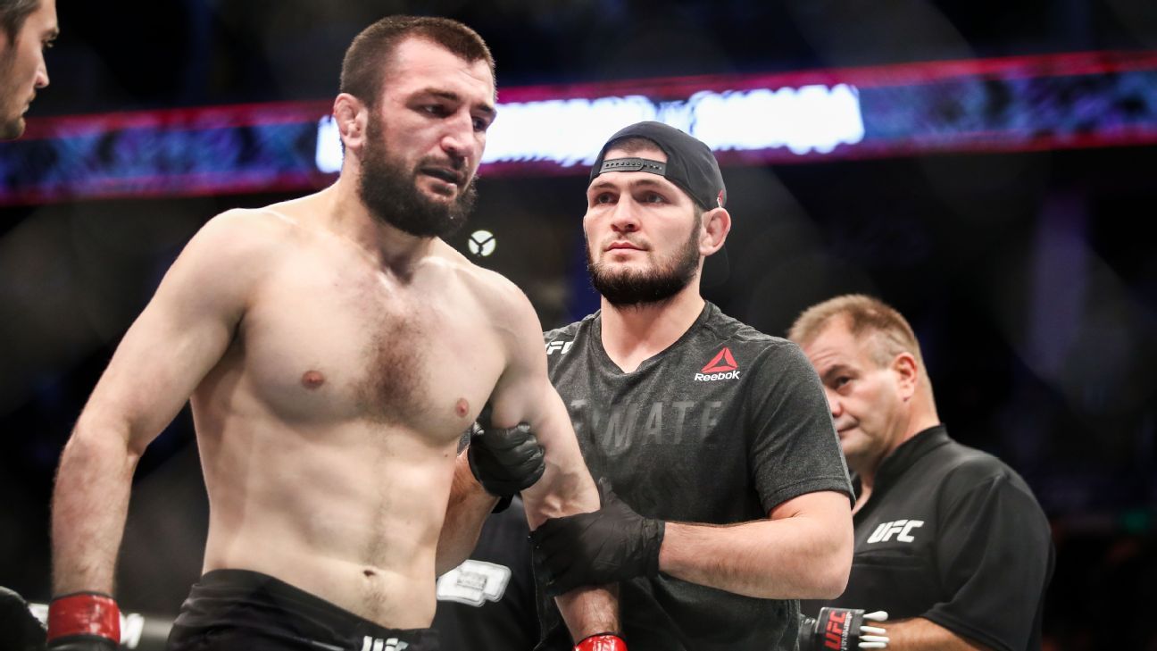 Khabib Nurmagomedov conquista primeiro cinturão da Rússia no UFC