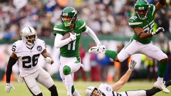 New York Jets' Jamal Adams gets into Twitter spat with brother of Raiders'  Derek Carr