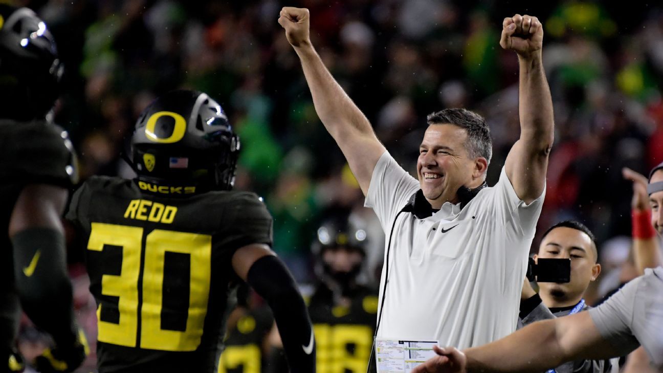 Oregon Ducks' 2021 football recruiting class surges to top-10 national  ranking