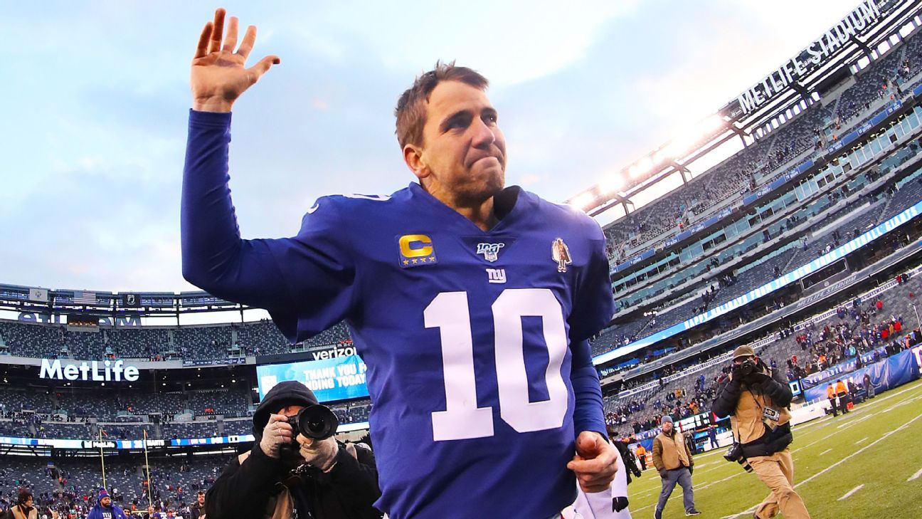 New York Giants quarterback Eli Manning throws a pass against the  Washington Redskins in the first