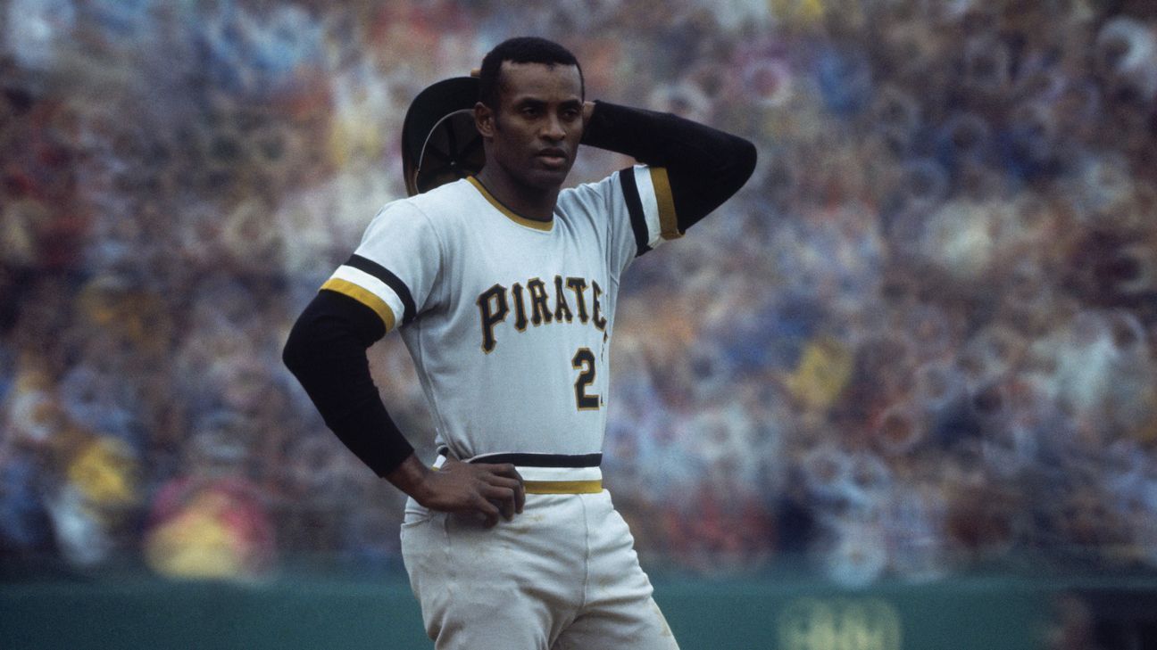 Estudiantes celebran el Día de Roberto Clemente junto a Matino Clemente -  Primera Hora