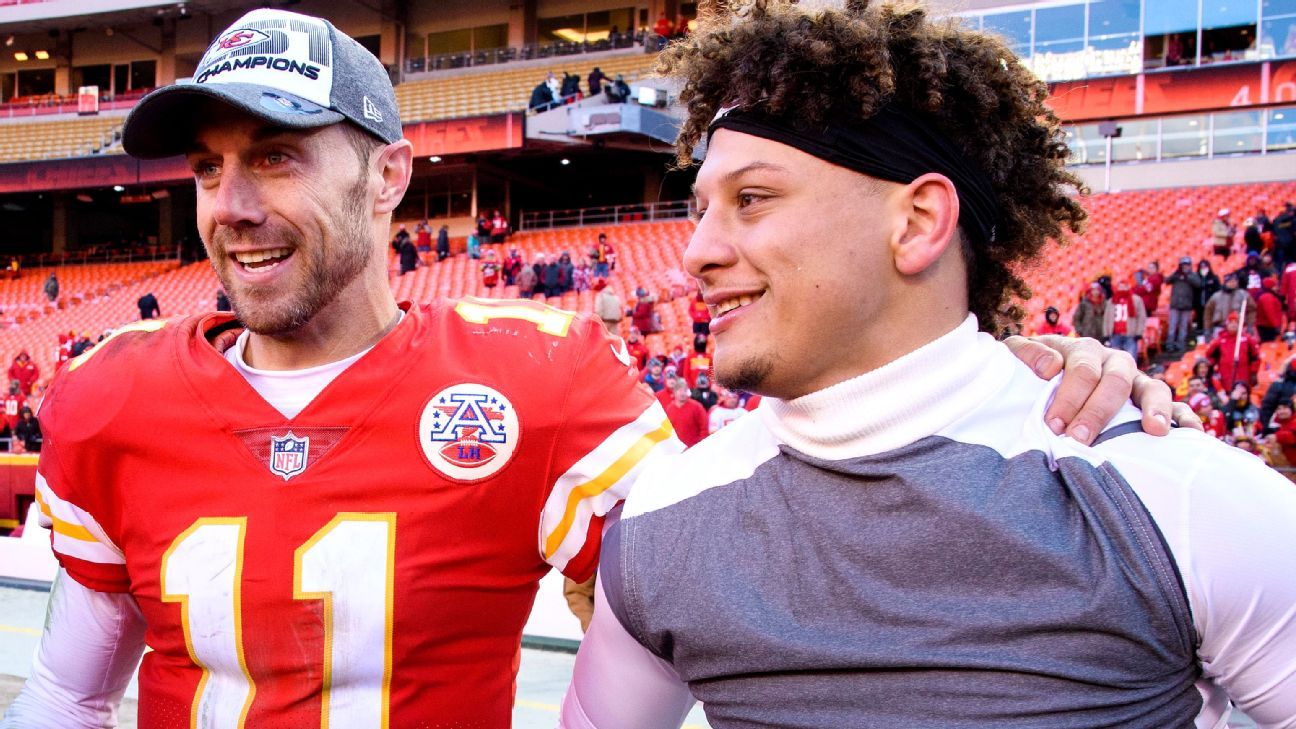 Patrick Mahomes Jersey Essential T-Shirt for Sale by Alexandra