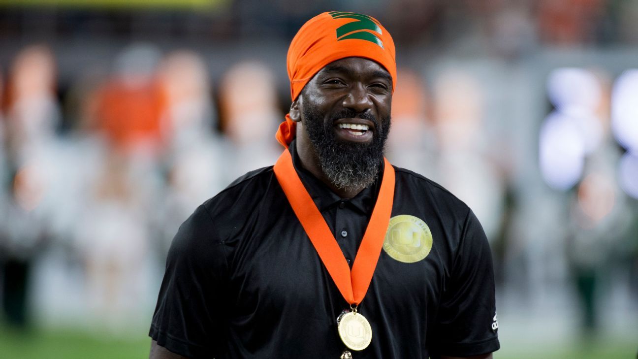 Hall of Famers Reed, Taylor, James at Miami Hurricanes practice