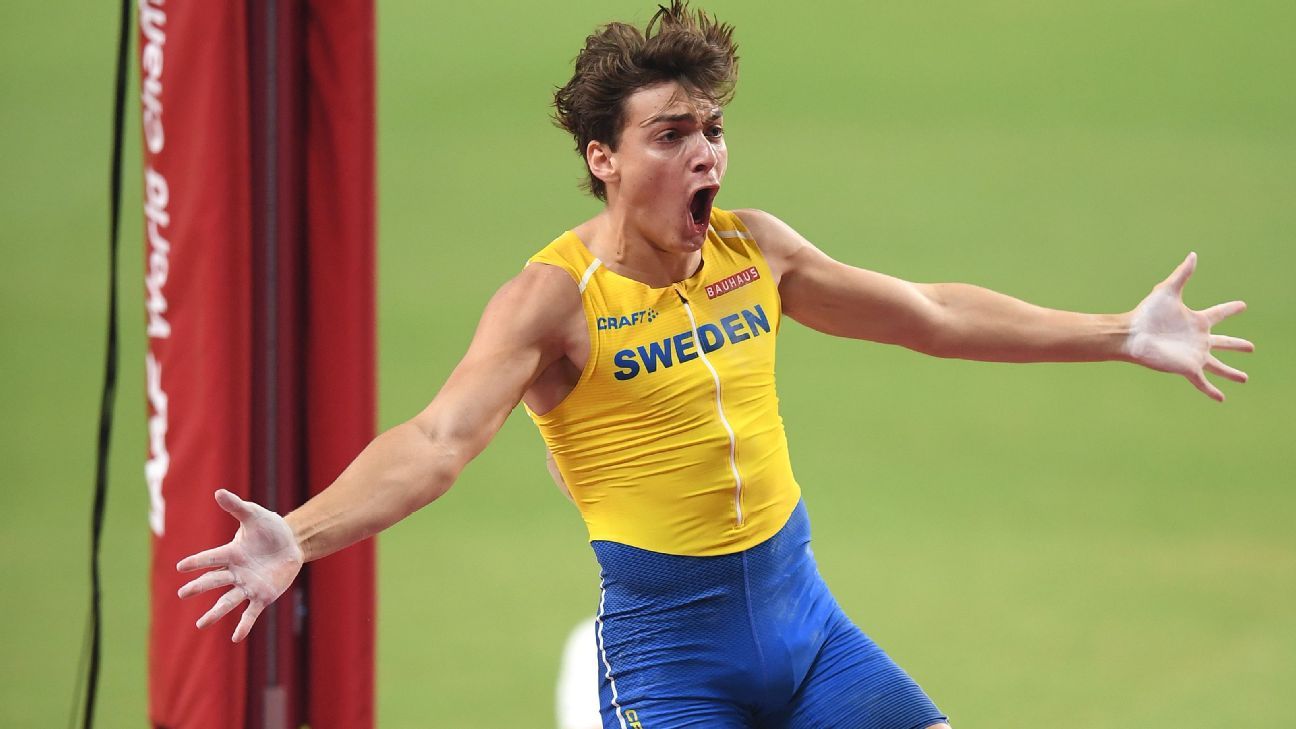 Sweden's Duplantis soars 6.17m to break pole vault world ...