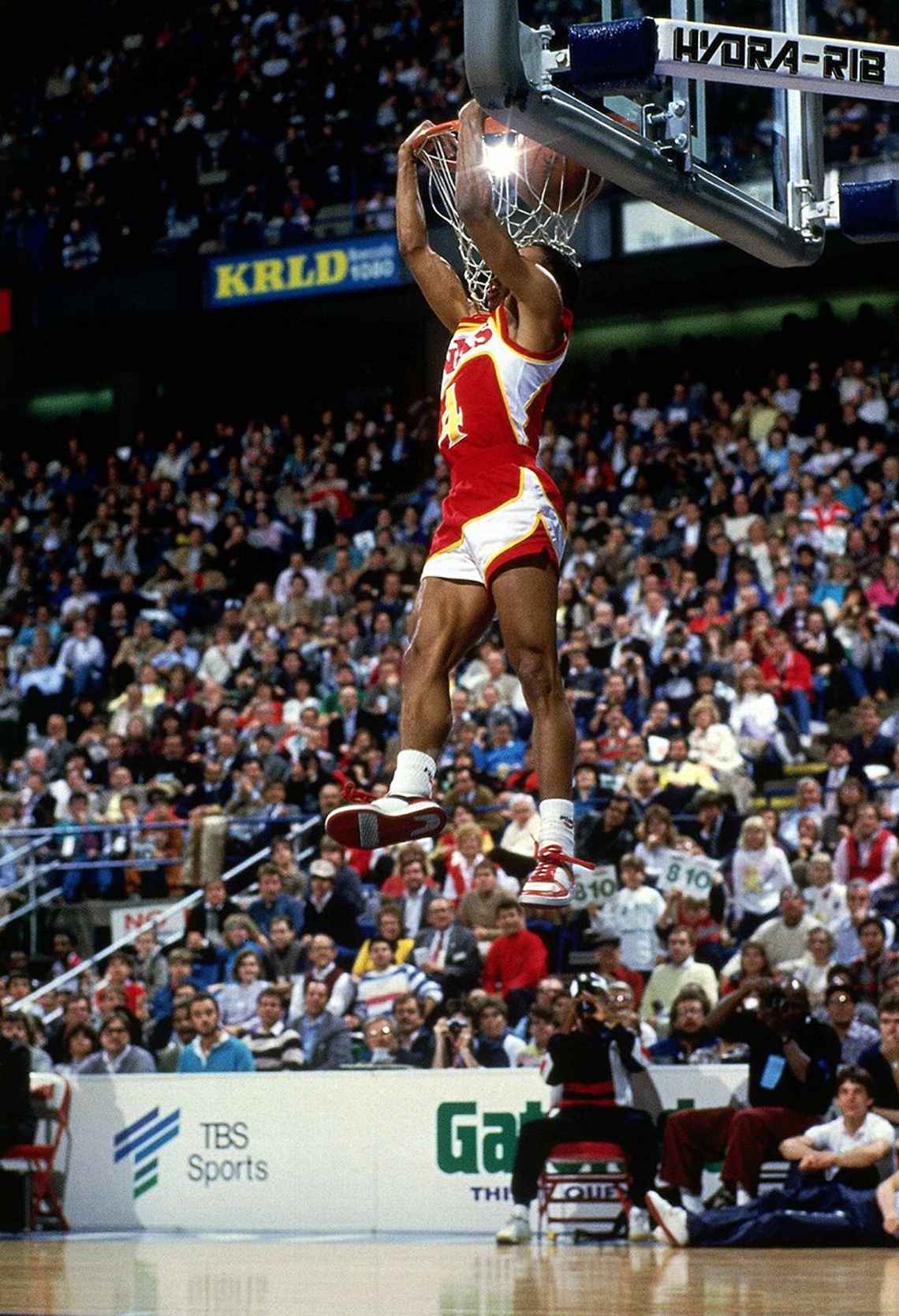https://a2.espncdn.com/combiner/i?img=%2Fphoto%2F2020%2F0211%2Fr664738_887x1296cc.jpg&w=1140&cquality=40&format=jpg https://a2.espncdn.com/combiner/i?img=%2Fphoto%2F2020%2F0211%2Fr664738_887x1296cc.jpg&w=1140&cquality=40&format=jpg