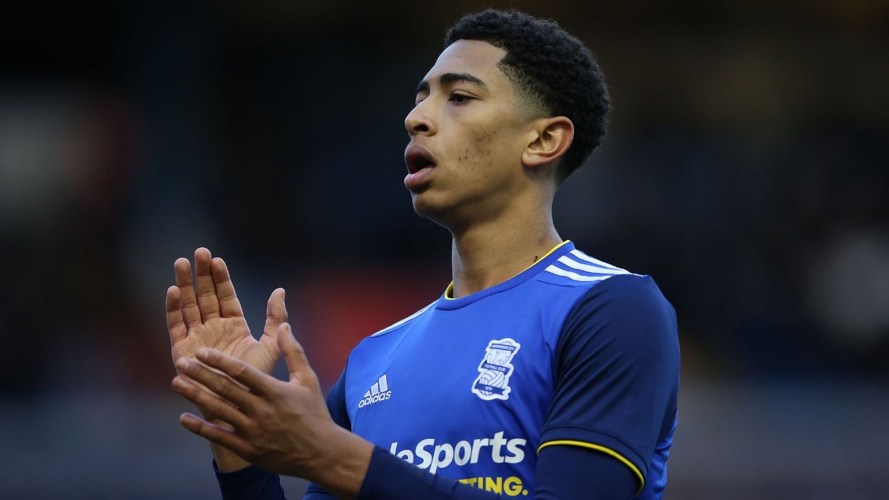 LIVE Transfer Talk Chelsea hope to beat Man United to Bellingham Sancho - ESPN