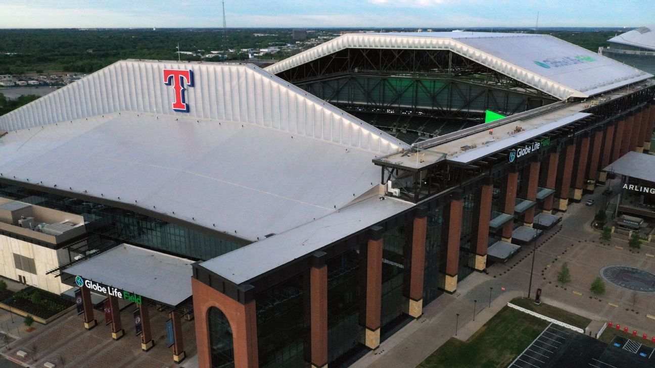texas rangers new stadium vs old stadium