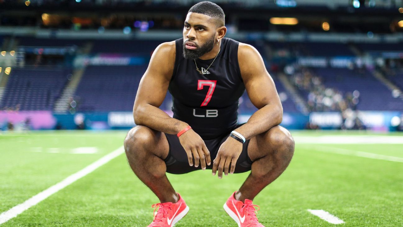 Bobby Wagner's Behavior After Seahawks Selected Jordyn Brooks is More Proof  He's a True Leader