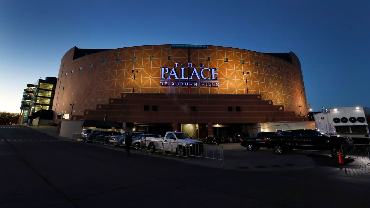 NBA Basketball Arenas - Detroit Pistons Home Arena - The Palace at Auburn  Hills