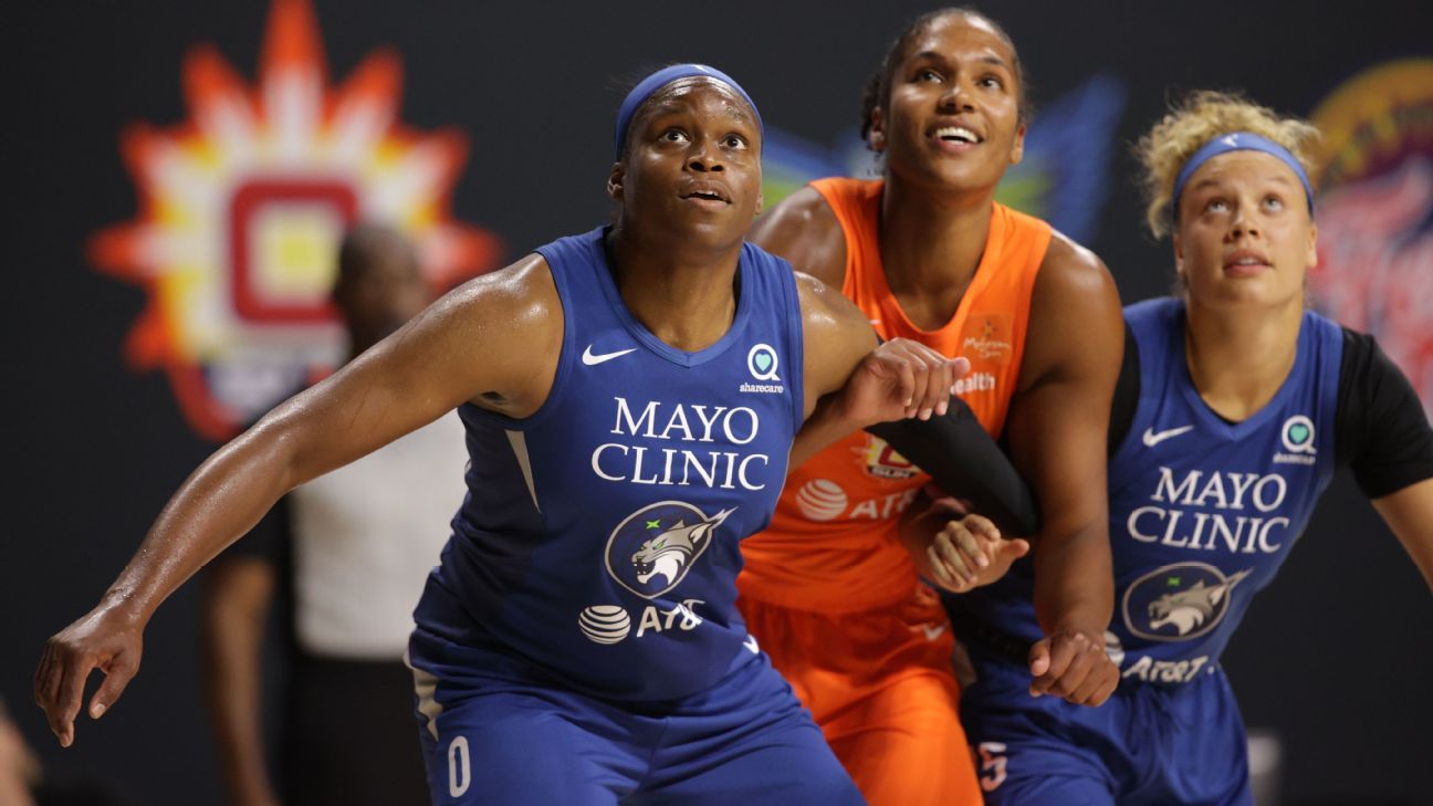 Karima christmas kelly media day 2022