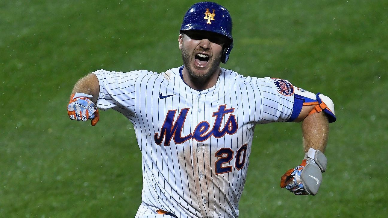 Mets' Pete Alonso Leaves Game vs. Braves with Wrist Injury After