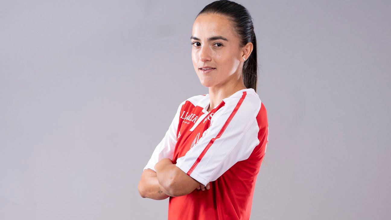 Melissa Herrera recibe importante reconocimiento en fútbol de Francia