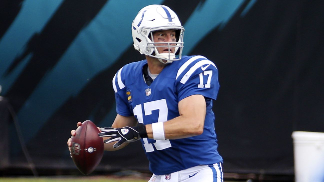 NFL: Hilton's 2 scores lead Colts over Texans 20-14