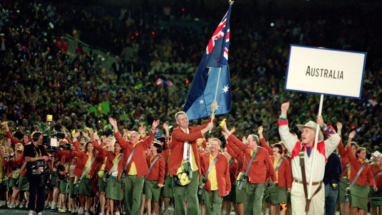 Boomers 2000 Olympics Retro Cut & Sew Jersey - Green Andrew Gaze #10