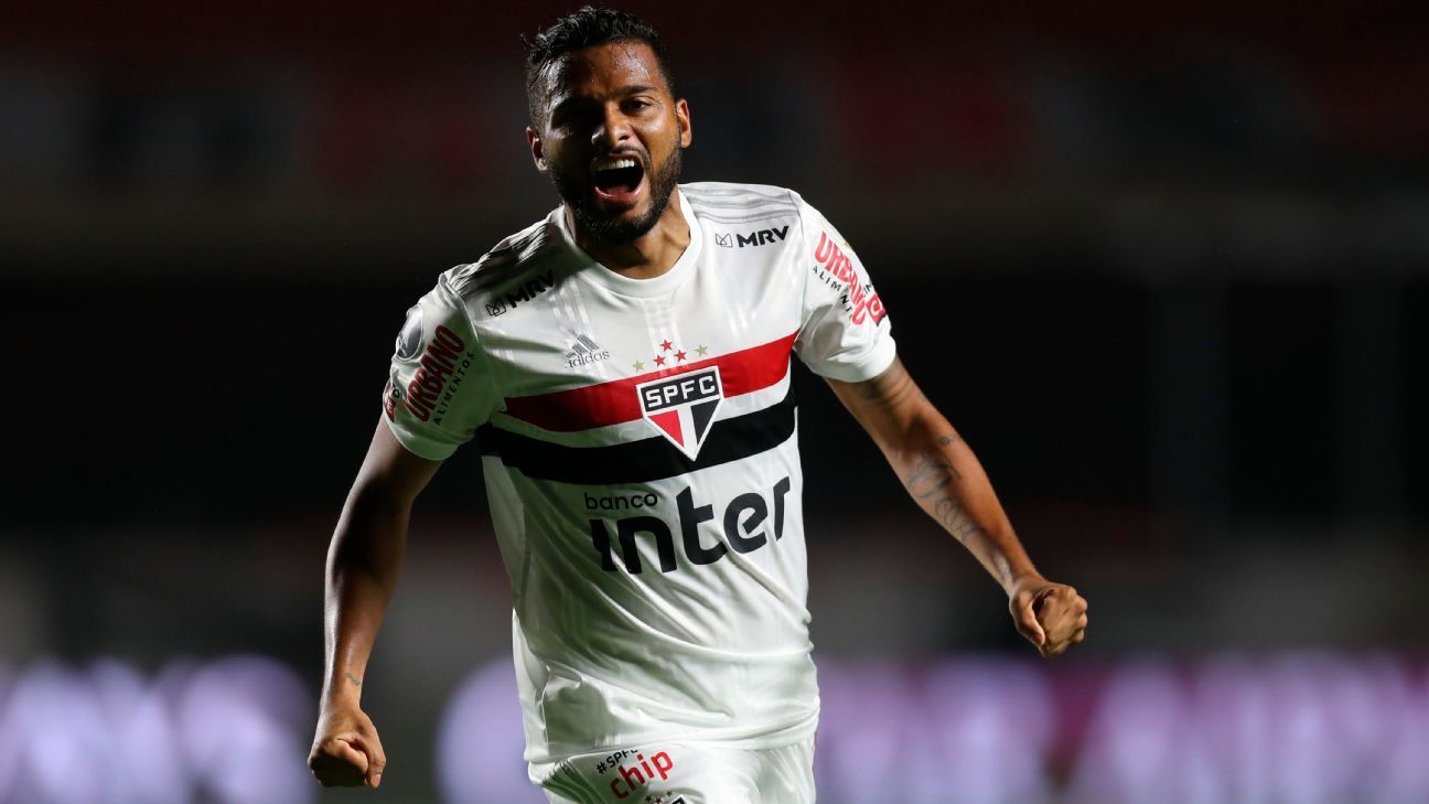 Reinaldo mira duelo com o Flamengo pelo São Paulo e reencontra palco ...