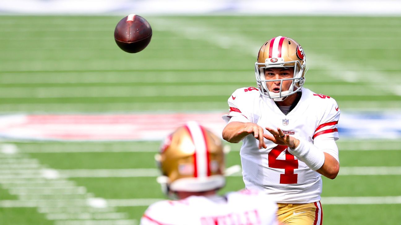 Cleveland Browns quarterback Nick Mullens (9) throws against the