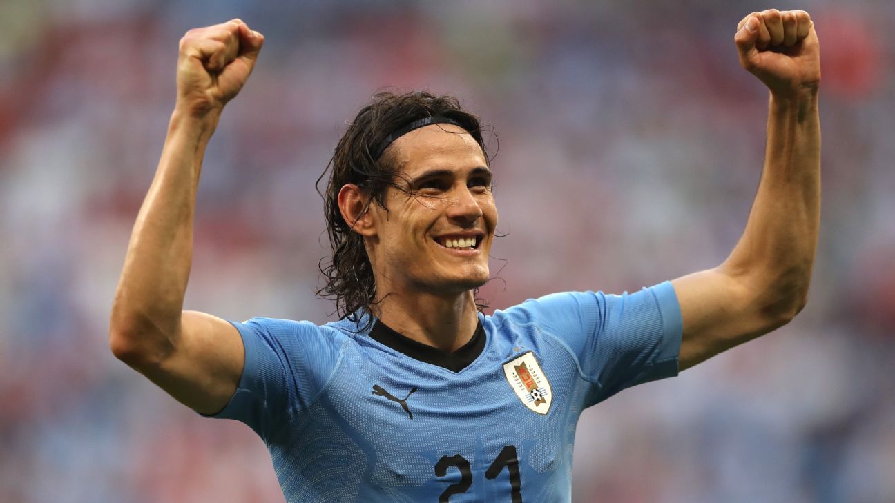 El periódico español afirma que el Corintios ofreció pagar a Cavani un salario más alto que en el Barcelona