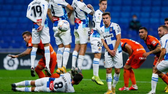 Behind The Wall How Ronaldinho S Free Kicks Helped Spark Trend That S Taking Soccer By Storm Behind The Wall How Ronaldinho S Free Kicks Helped Spark Trend That S Taking Soccer By Storm