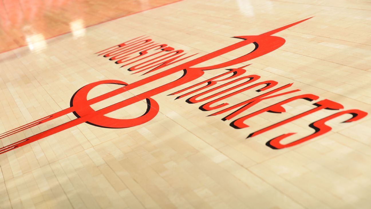The NBA postpones the game between the Houston Rockets and the Oklahoma City Thunder