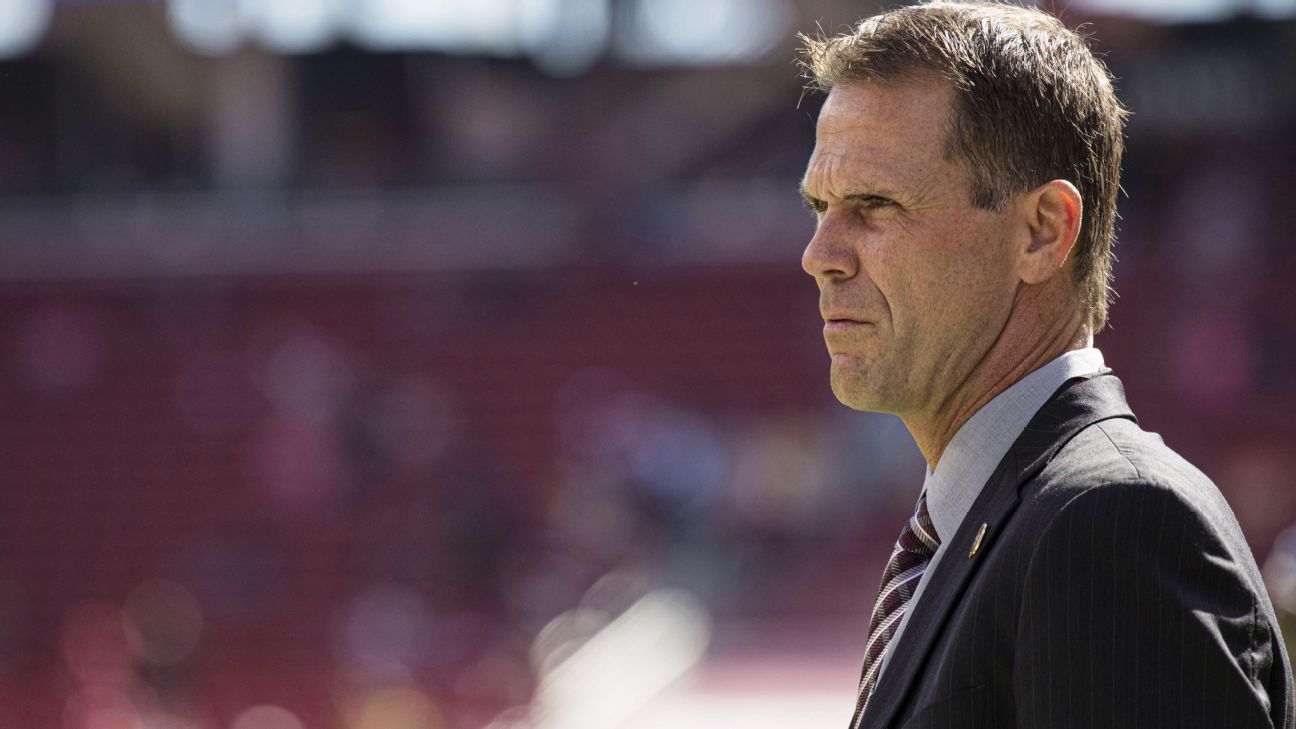 49ers GM Baalke: Team backs troubled Smith