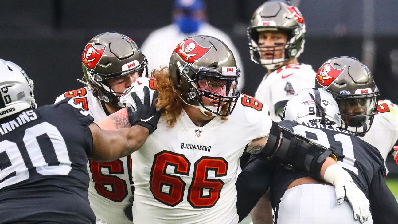 Tampa Bay Buccaneers starting center Ryan Jensen carted off with knee injury - ESPN