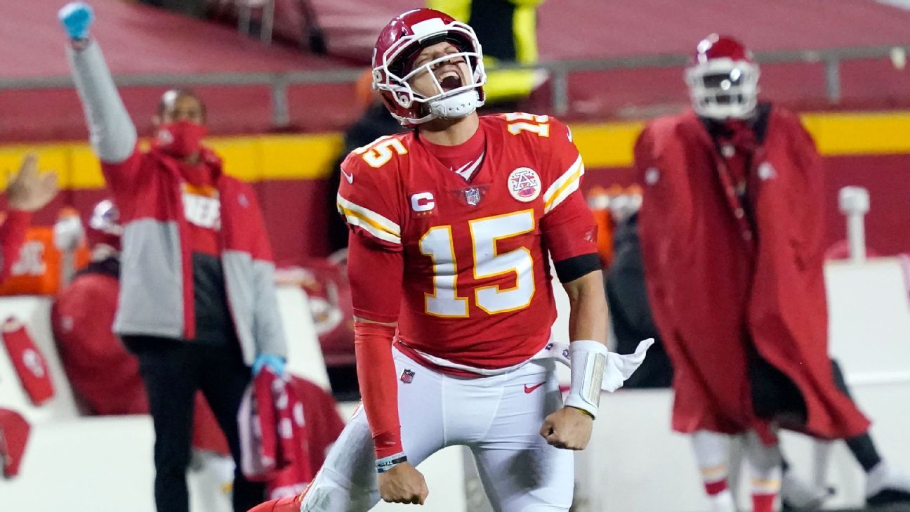 Chiefs Kingdom: Patrick Mahomes calls Travis Kelce a giraffe, Kelce says  Mahomes a frog - ESPN - Kansas City Chiefs Blog- ESPN