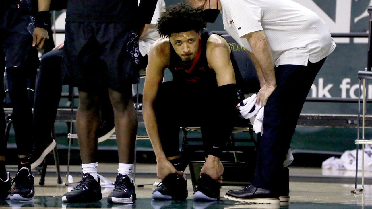 Oklahoma State Cowboys star Cade Cunningham rolls ankle against Baylor Bears