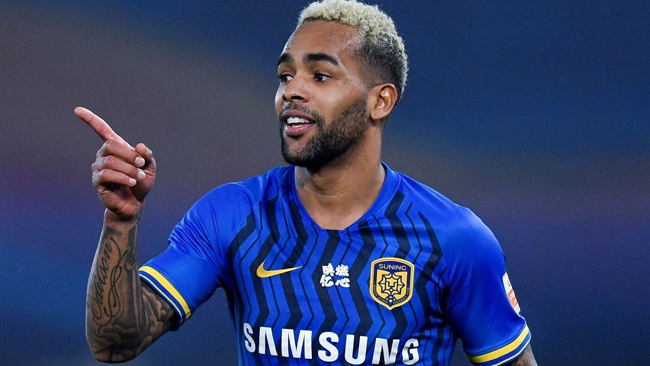 Oficial: Alex Teixeira assina com o Besiktas 