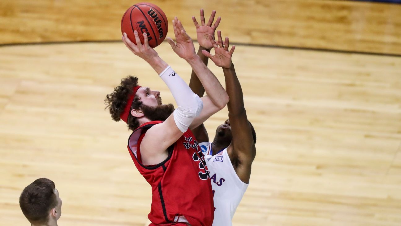 East Washington transfer Tanner Groves pledges to Oklahoma to play basketball, sources say
