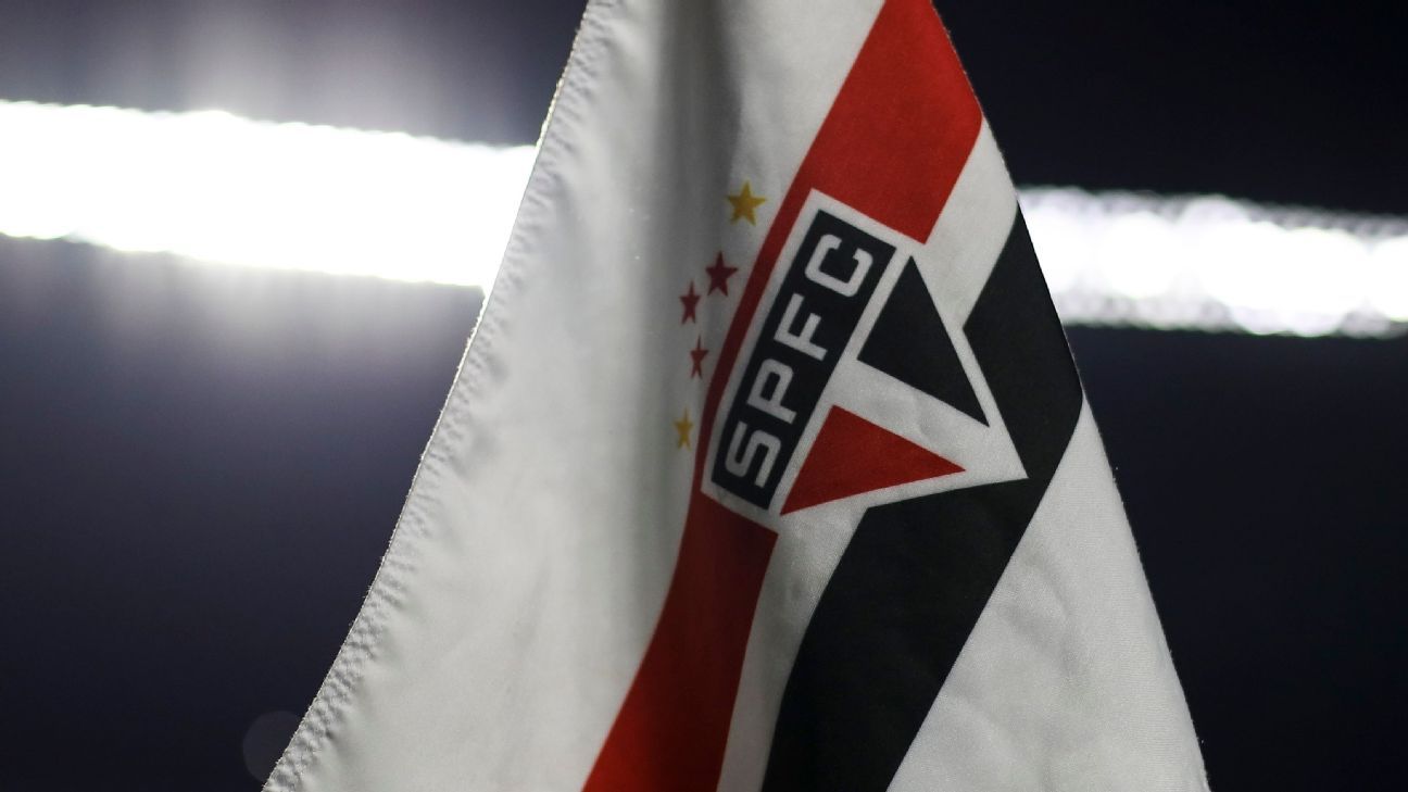 Eu Te Amo SPFC - CLÁSSICO MOVIMENTADO E FALHA DE VOLPI DEFINE O EMPATE NO  SAN-SÃO DE ONTEM !!! Na noite de ontem, o São Paulo FC enfrentou o Santos  Futebol Clube