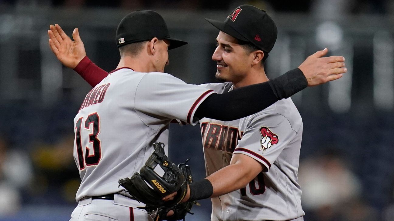 Dbacks rout Padres 10-1, end record 24-game road losing skid