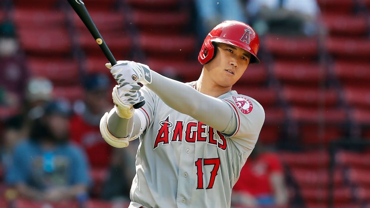 Shohei Ohtani: WATCH: Shohei Ohtani shows off the coldest bat flip