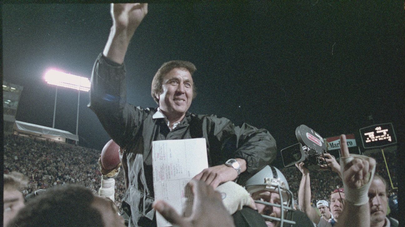 Jim Plunkett Presents Raiders Legendary Coach Tom Flores With His Pro  Football Hall Of Fame Ring 