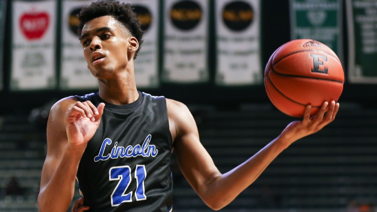 Emoni Bates, No. 3 in ESPN 100 for 2021, commits to play for Memphis Tigers men'..