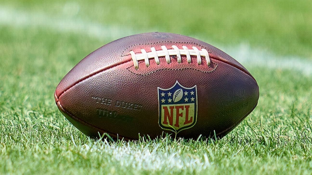 NFLPA accepts NFL proposal to increase COVID-19 testing among players who are fu..